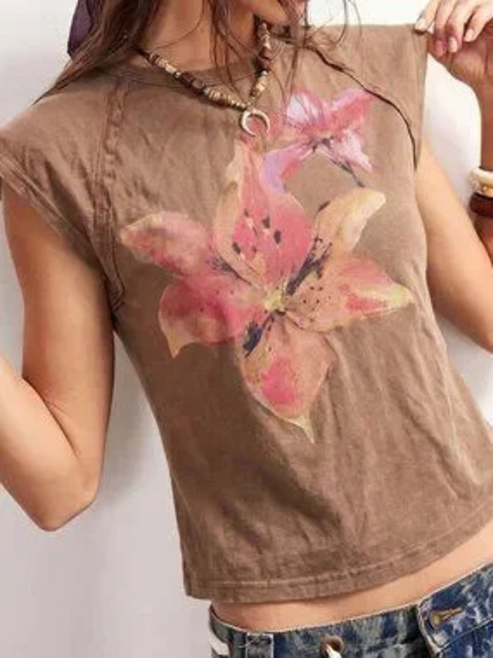 Brown Casual Women's Slim Fit Random Print Batwing Sleeve Round Neck T-Shirt